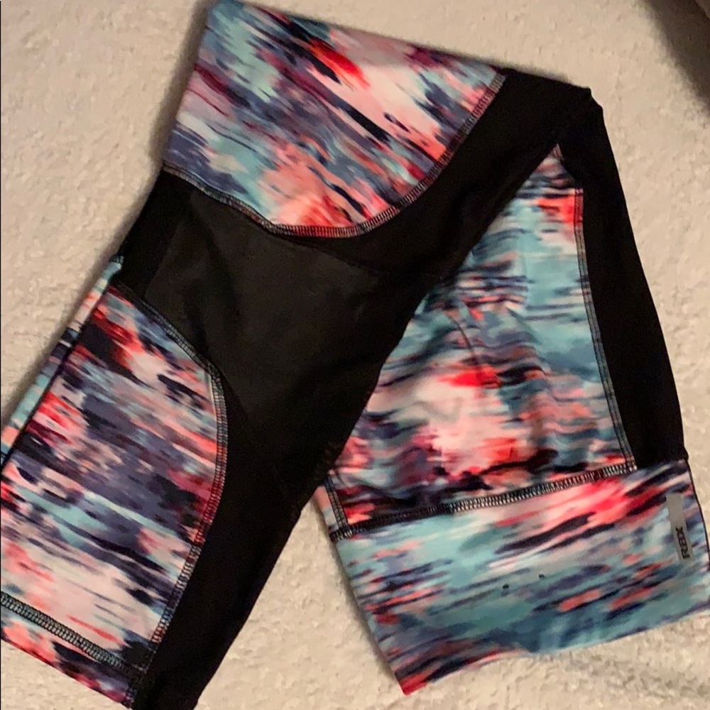 Capri yoga/workout pants 🌼marked down price🌼